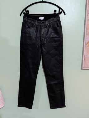 NWOT Good American Black Coated High-Waist Straight Leg Jeans 6/28